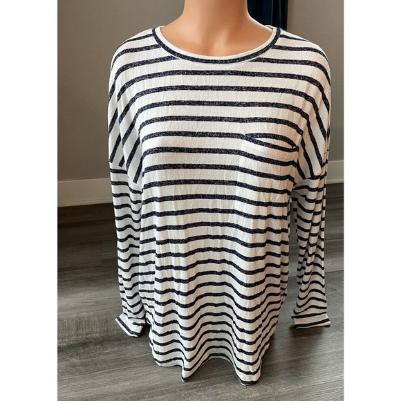 Old Navy Sweaters - Old Navy Blue Striped Lightweight Sweater Pullover Size S Dropped Sleeve N3